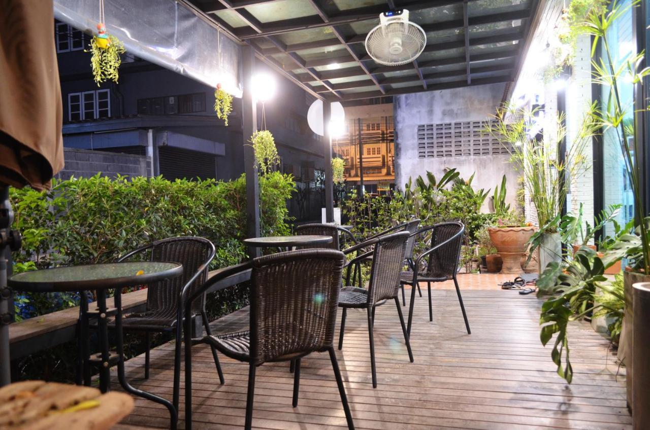 Early Bird Hostel Ayutthaya Exterior foto